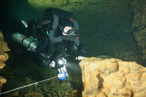 TDI Rebreather Full Cave Diver